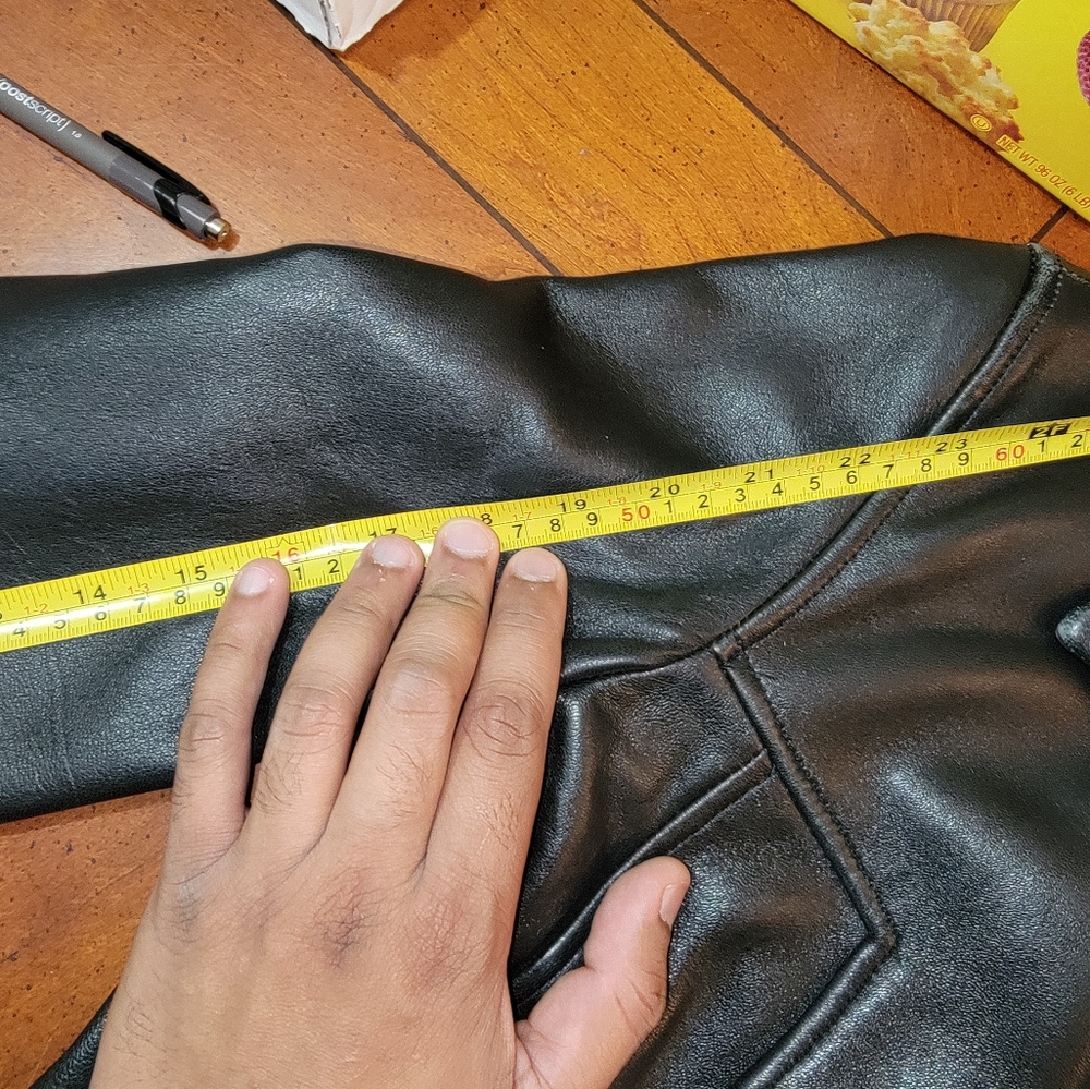 leather jacket - Picture 11 of 12